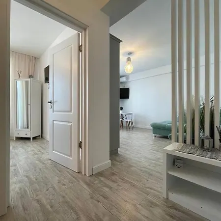 Διαμέρισμα Alex Năvodari